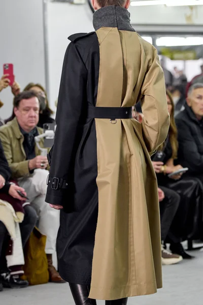 Look 68
